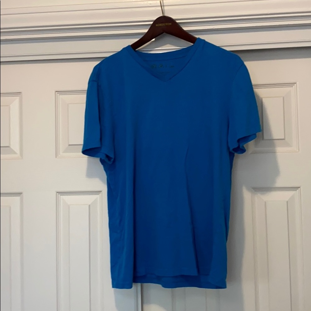 The RAIL Nordstrom Mens size L Blue T-shirt